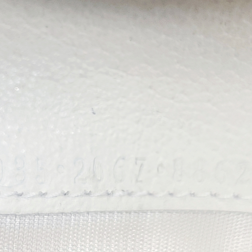 Gucci Canvas Leather Wallet On Chain - Picture 4 of 8